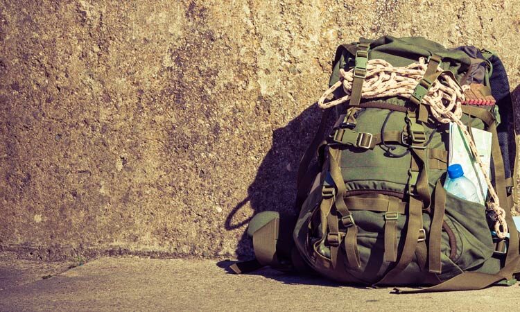 Rucksack für eine Backpacker-Tour richtig packen